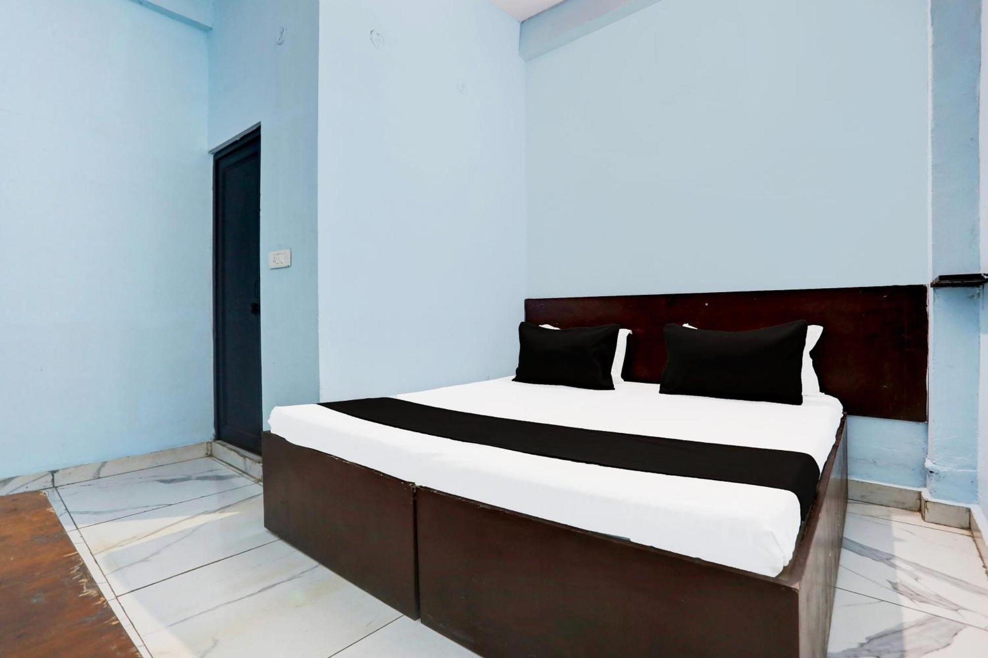 Spot On New Diamond Guest House Rudrapur Εξωτερικό φωτογραφία