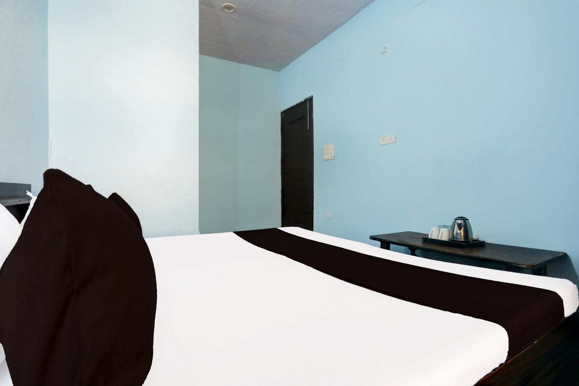 Spot On New Diamond Guest House Rudrapur Εξωτερικό φωτογραφία