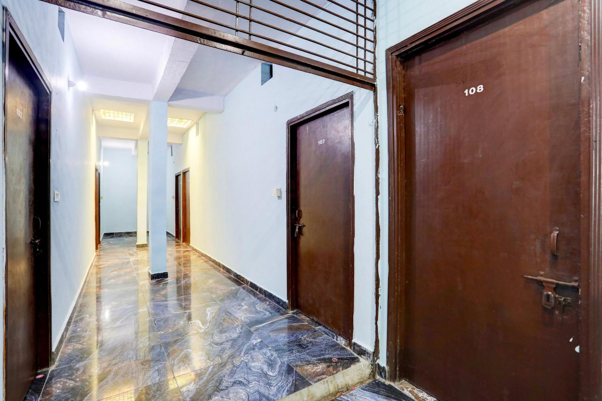 Spot On New Diamond Guest House Rudrapur Εξωτερικό φωτογραφία