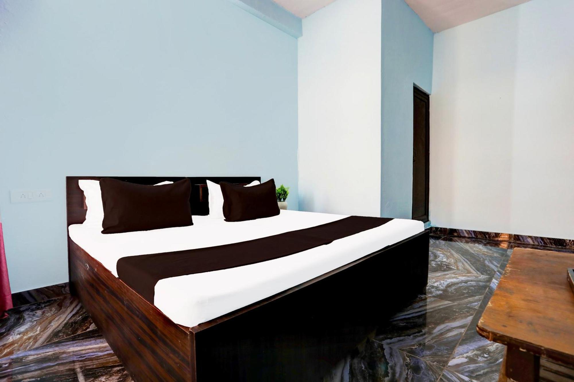 Spot On New Diamond Guest House Rudrapur Εξωτερικό φωτογραφία